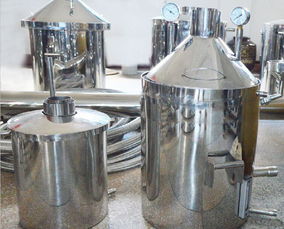 請注意 本圖片來自成都市火速生物科技研究所提供的農(nóng)村蒸酒,釀酒設(shè)備